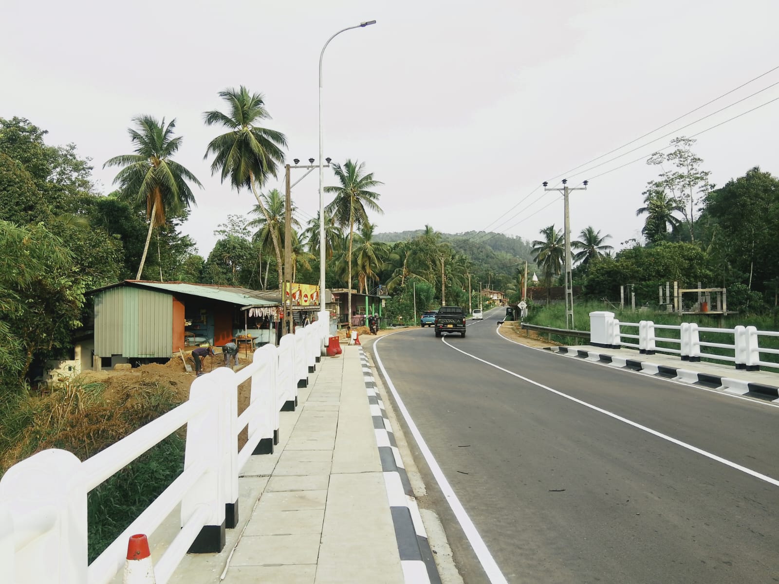 Reconstruction of Bridge No. 4/1 on Horawela - Pelawatta - Pitigala Road (Balance Work) - Image 2